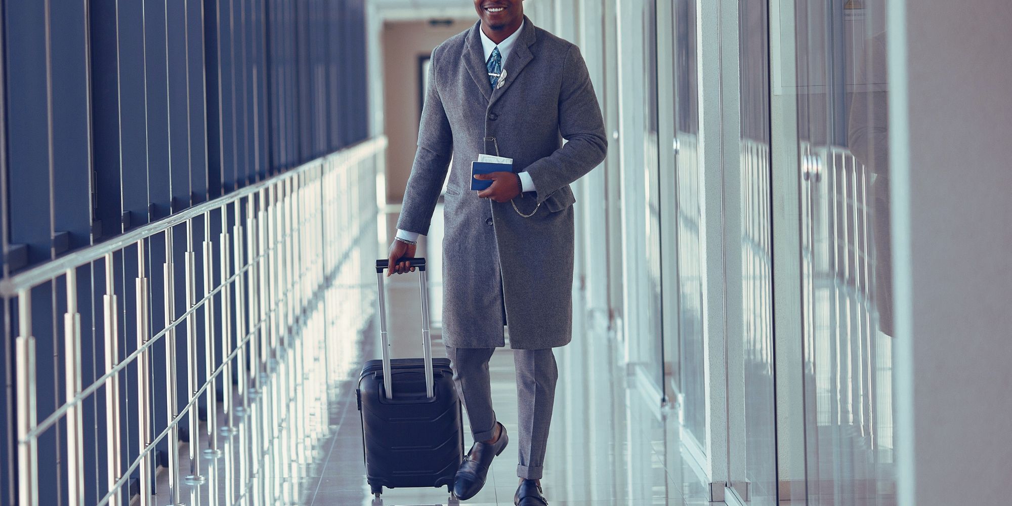 Best Travel Gifts for Male Business Travelers