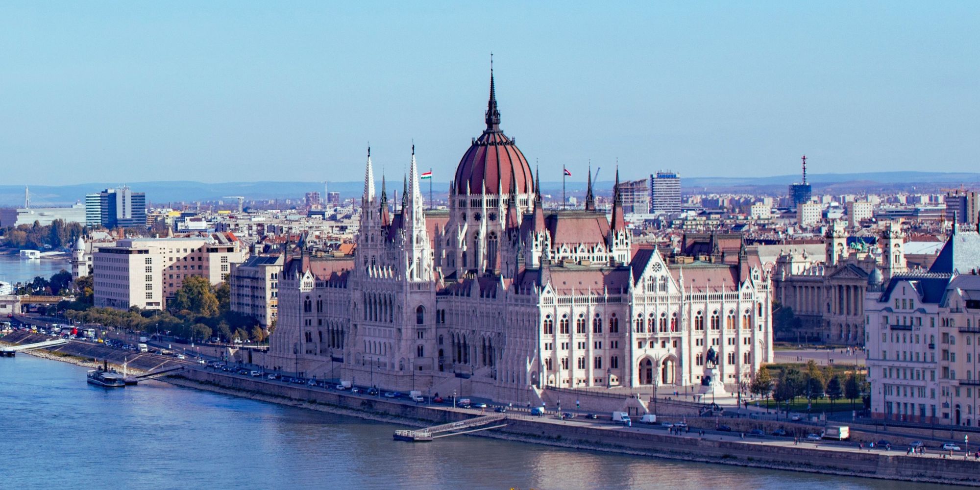 Best Gifts for Hungary Vacation