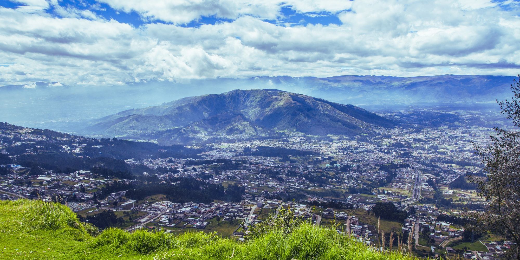 Best Gifts for Someone Traveling to Ecuador