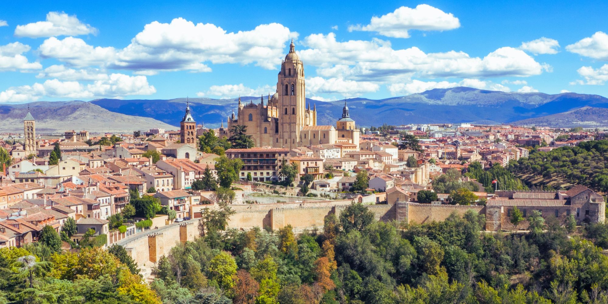 Best Gifts for Someone Going to Segovia